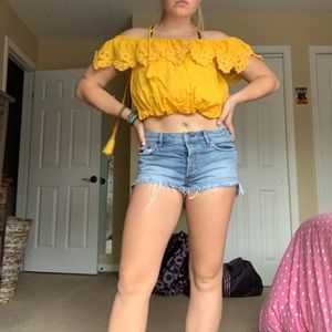FREE PEOPLE yellow frilly top!